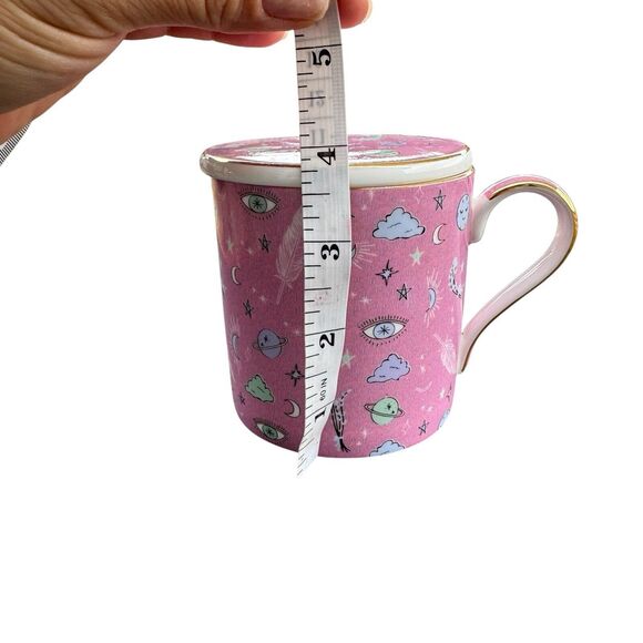 T2 Fine Bone China Tea Mug & Lid Gold Rim Sleep Tight Moon 3rd Eye Pink 13.5floz - Picture 10 of 11